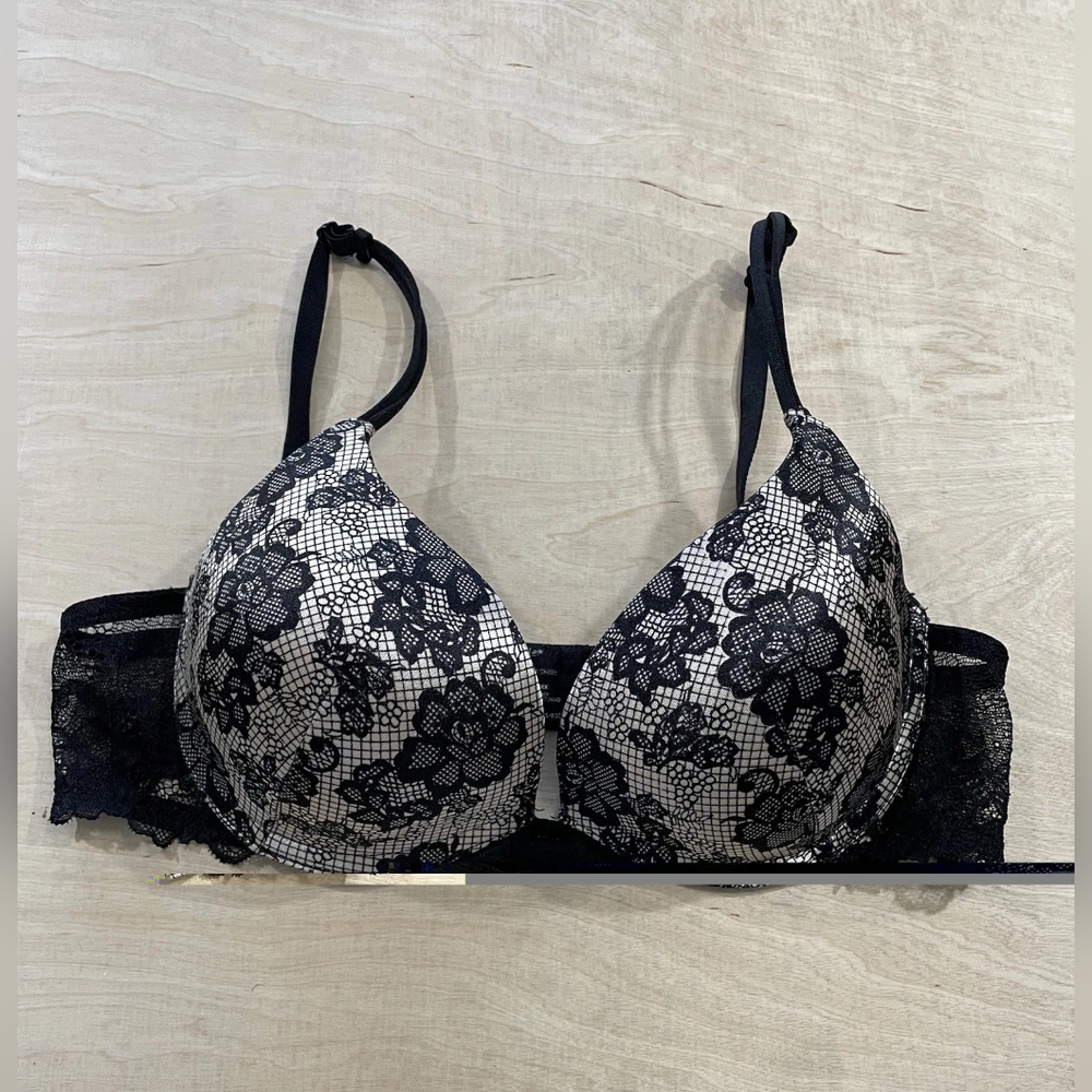Elegant Black Lace Bra